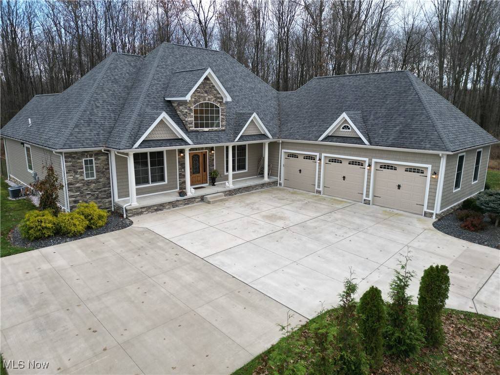 Lake Milton, OH 44429,959 NE River RD