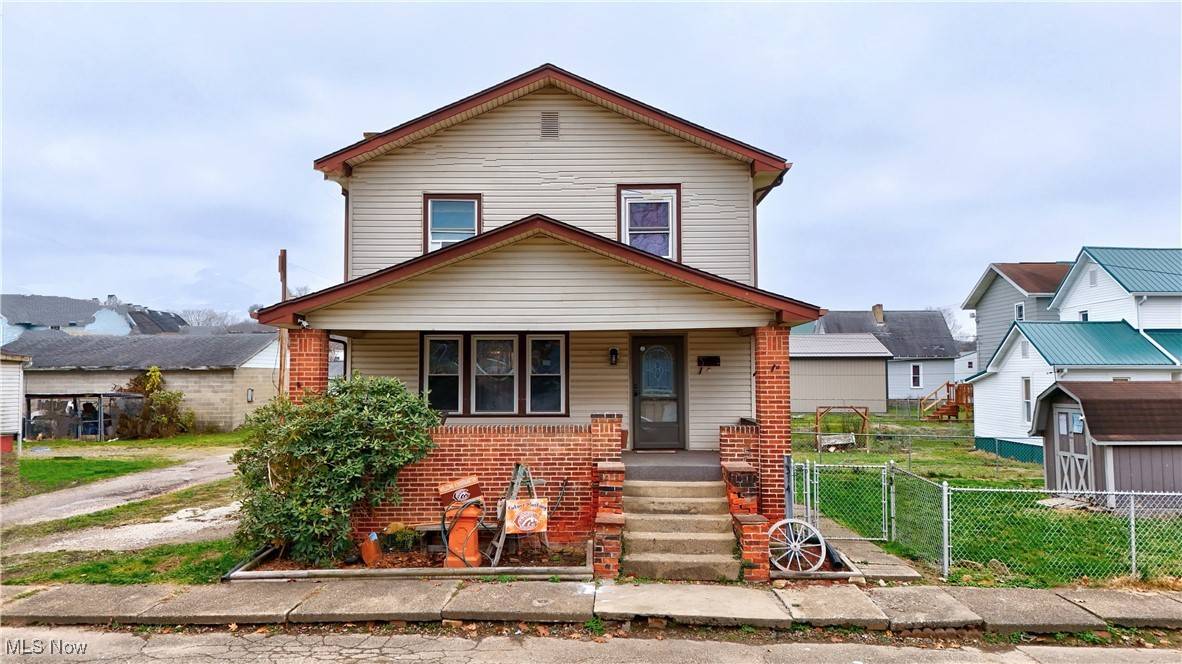 Uhrichsville, OH 44683,314 N Center ST