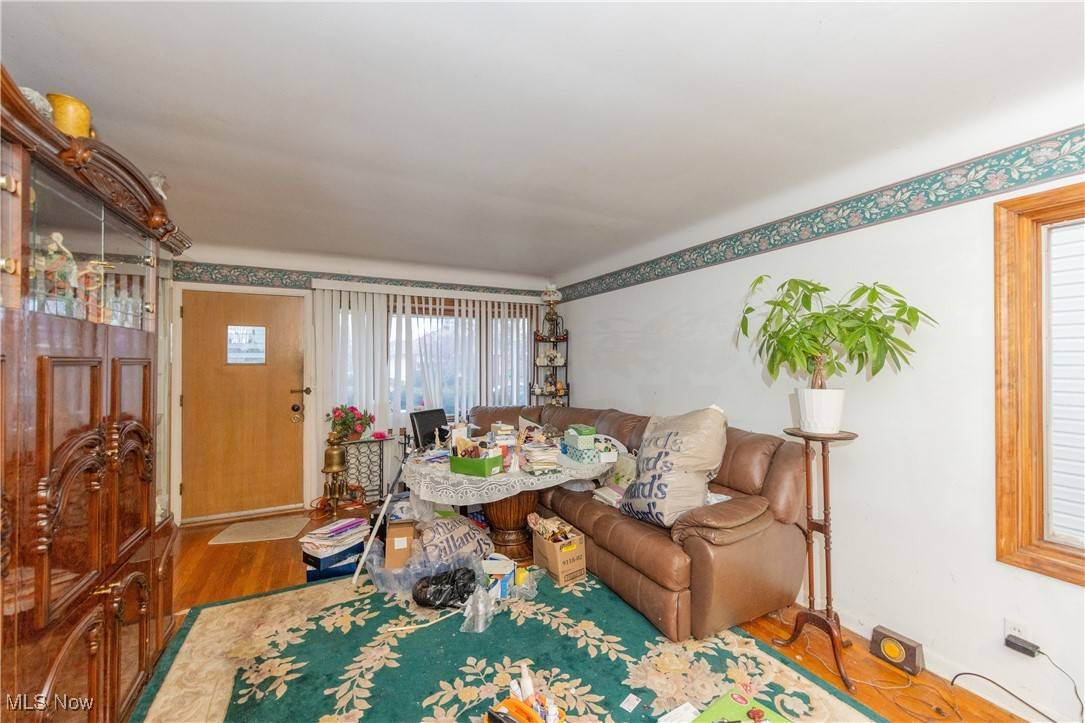 Mayfield Heights, OH 44124,1520 Fruitland AVE