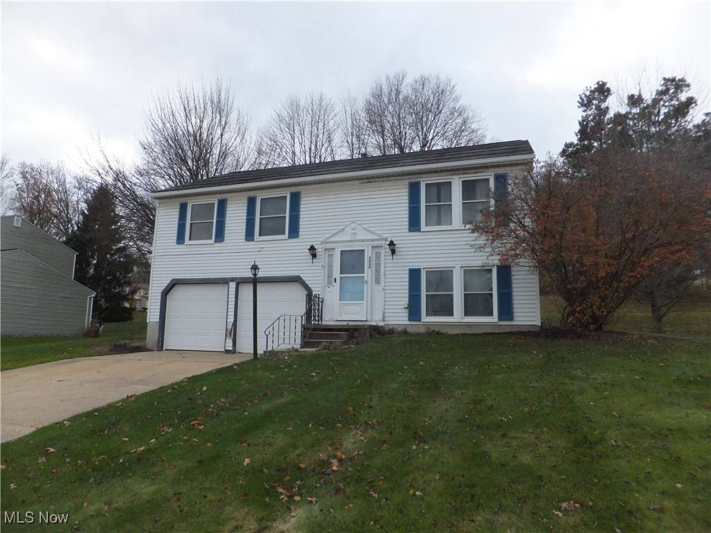 Stow, OH 44224,2436 Silver Springs DR