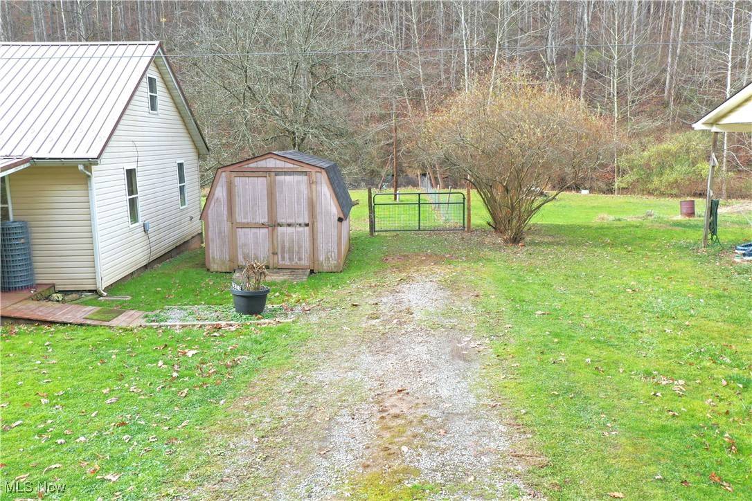 WV 25267,685 Grass Run RD
