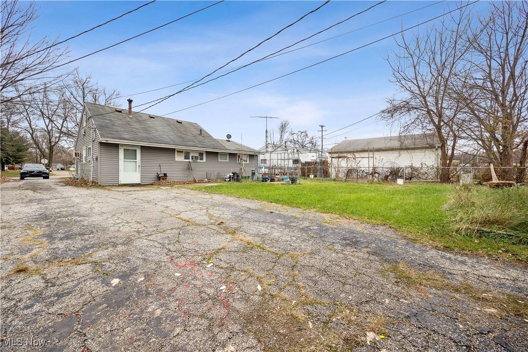 Elyria, OH 44035,538 Bell AVE