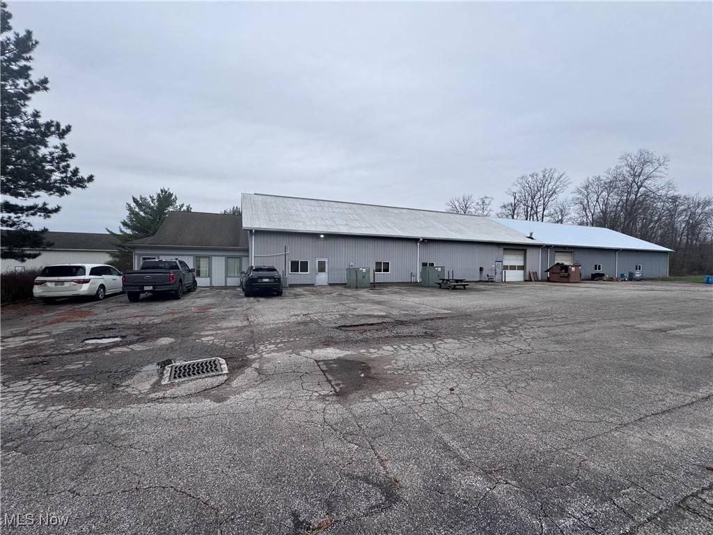 Valley City, OH 44280,5809 Center RD