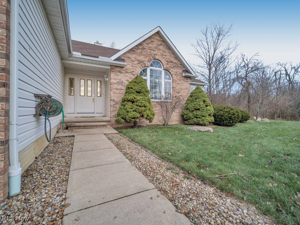 Sheffield Village, OH 44054,5329 Deercreek CT