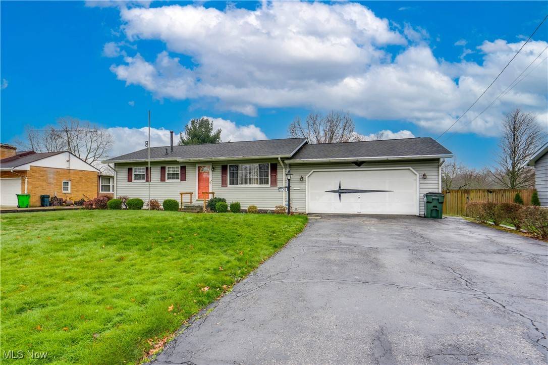 Barberton, OH 44203,1648 Harden DR