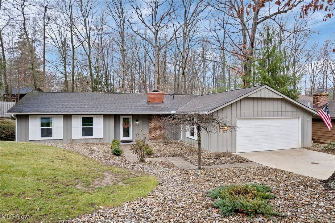 Strongsville, OH 44136,12612 The Bluffs RD