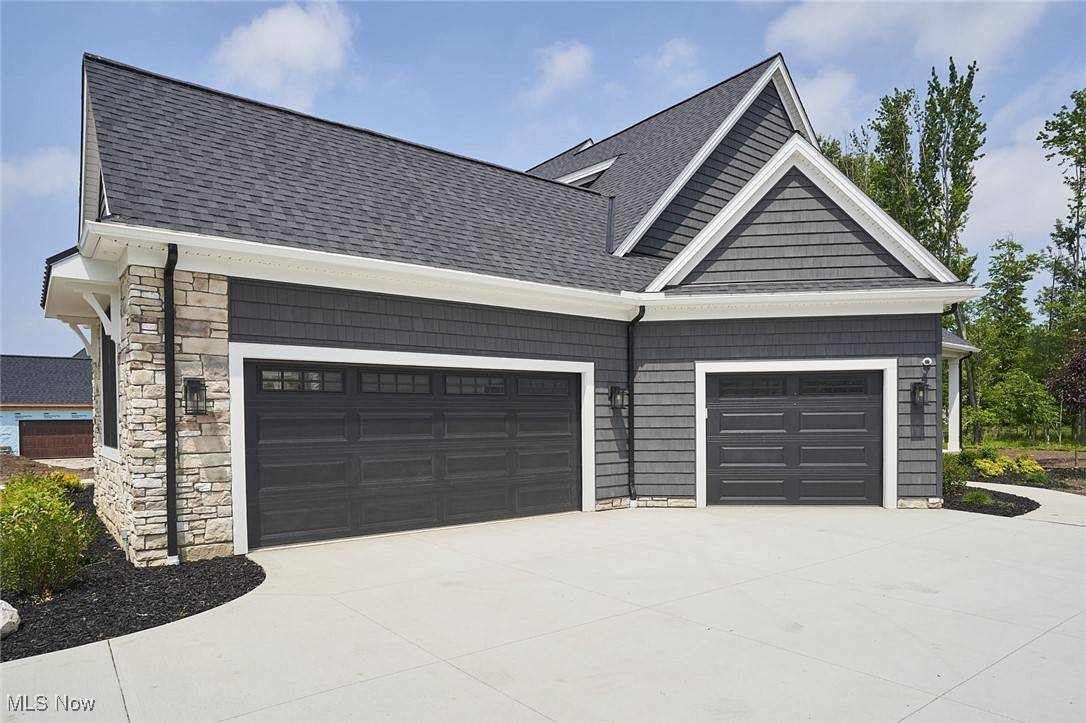 Westlake, OH 44145,2847 Rocky Ridge DR