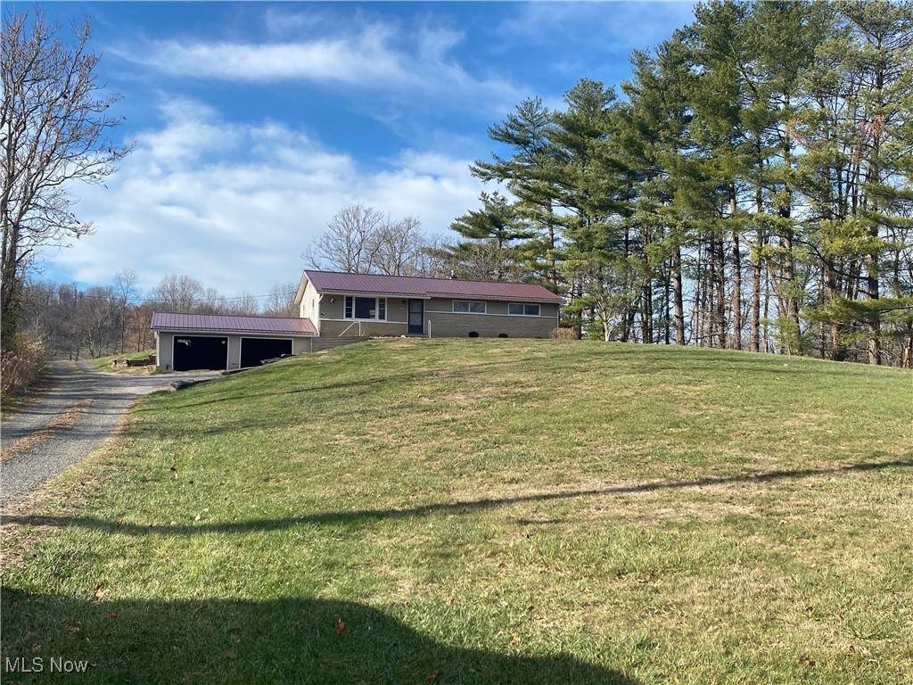 Sarahsville, OH 43779,48435 Seneca Lake RD