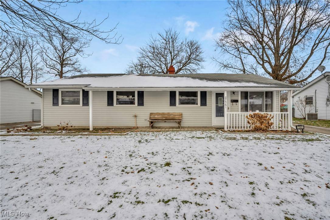 Mentor-on-the-lake, OH 44060,7561 Manor DR