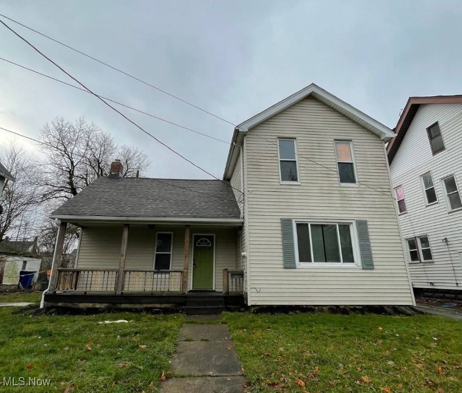 Cleveland, OH 44105,9002 Tioga AVE