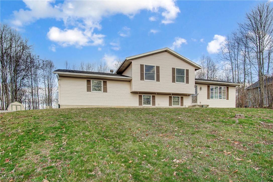 Zanesville, OH 43701,2235 Dietz LN