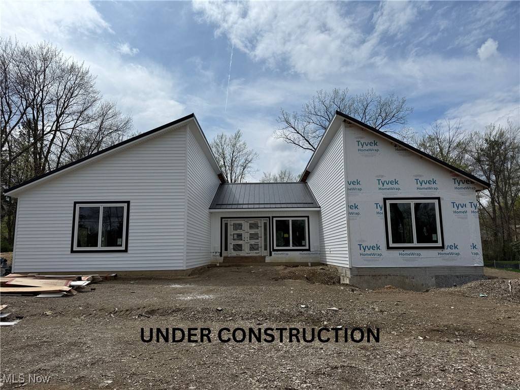 Chagrin Falls, OH 44022,3940 Ellendale RD