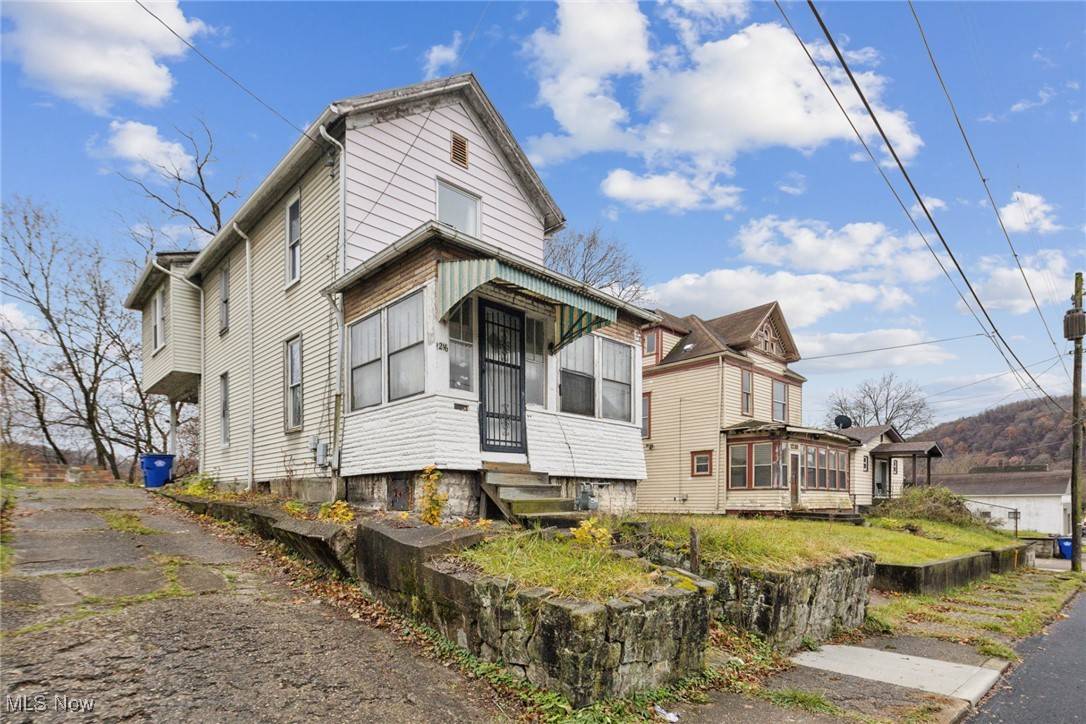 East Liverpool, OH 43920,1216 Erie ST