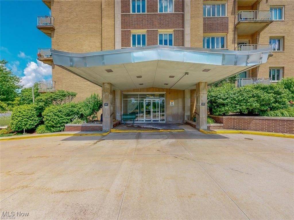 Beachwood, OH 44122,22655 Chagrin BLVD #115