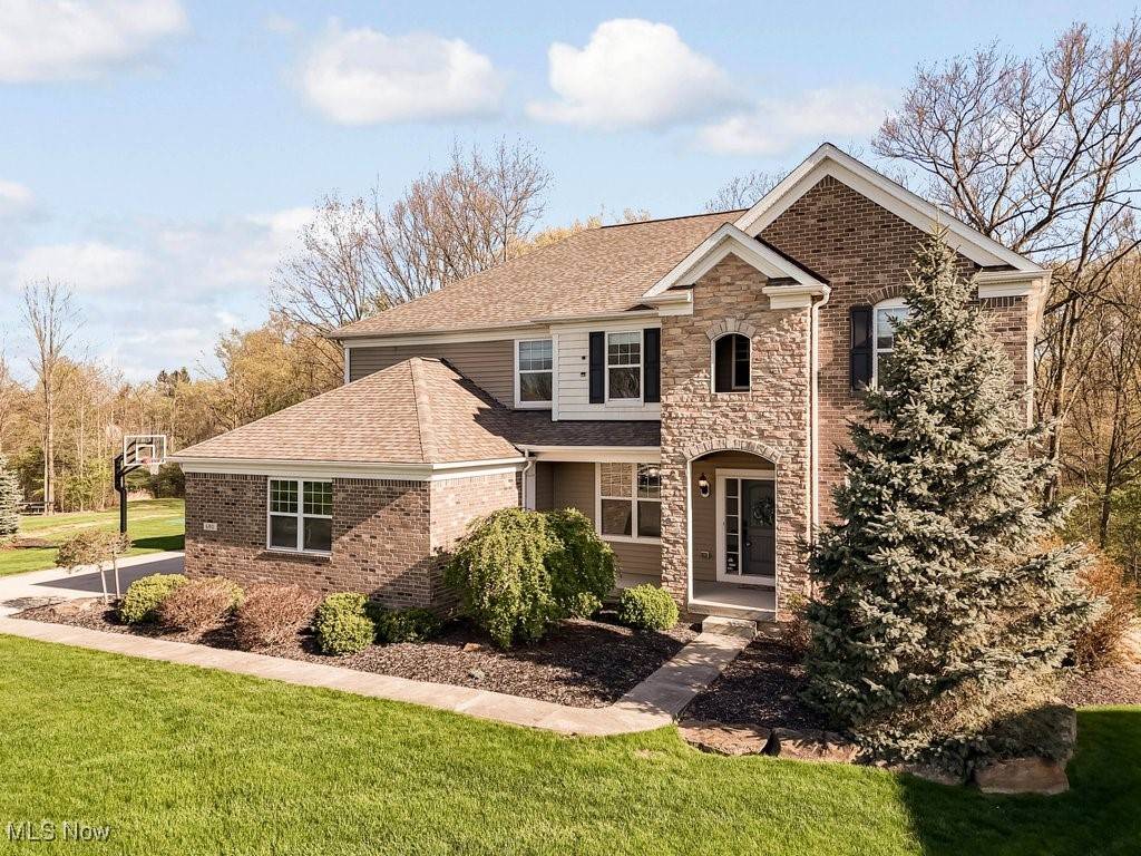 Aurora, OH 44202,680 Morgan TRL