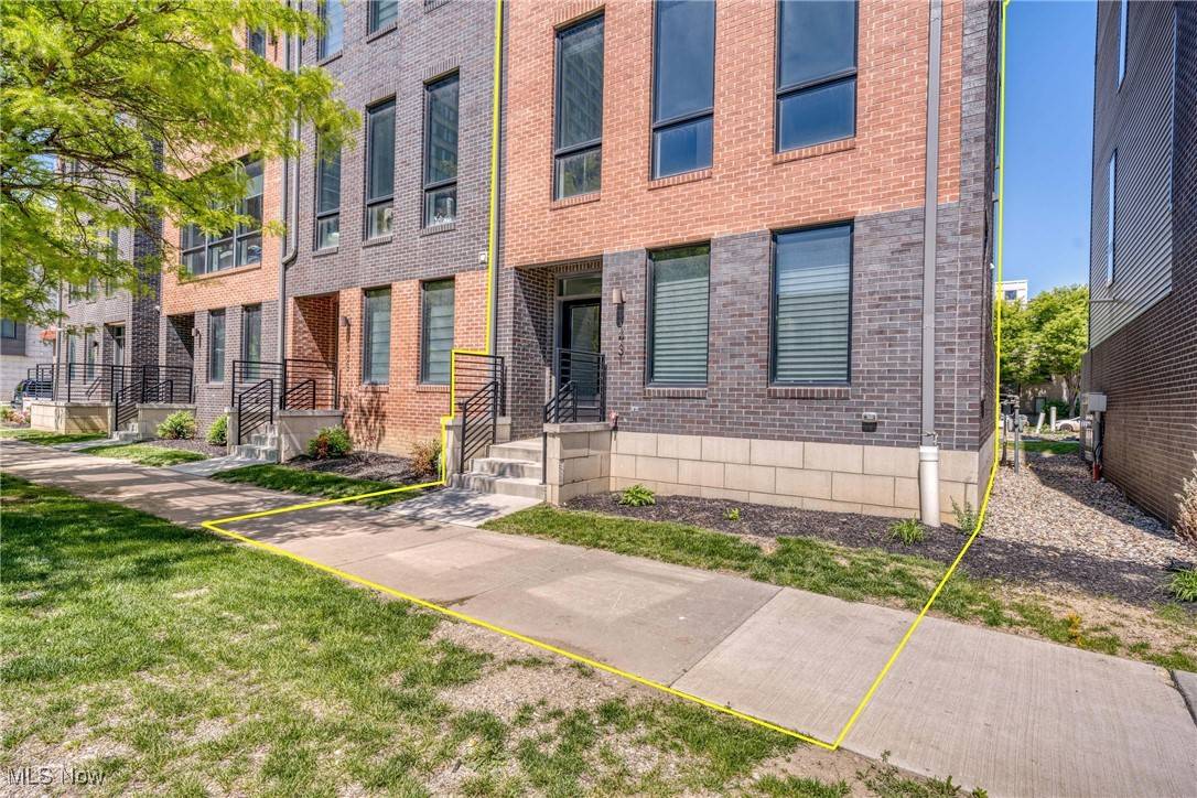Cleveland, OH 44114,1431 Superior AVE