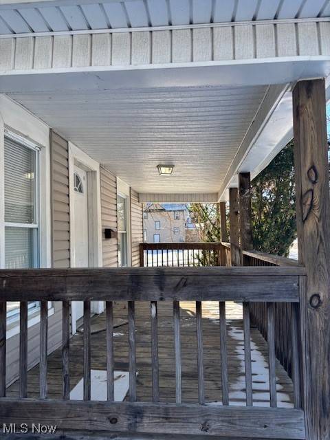Akron, OH 44307,1239 Manchester RD