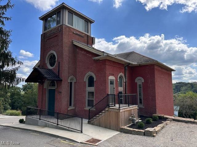 Coshocton, OH 43812,211 West ST