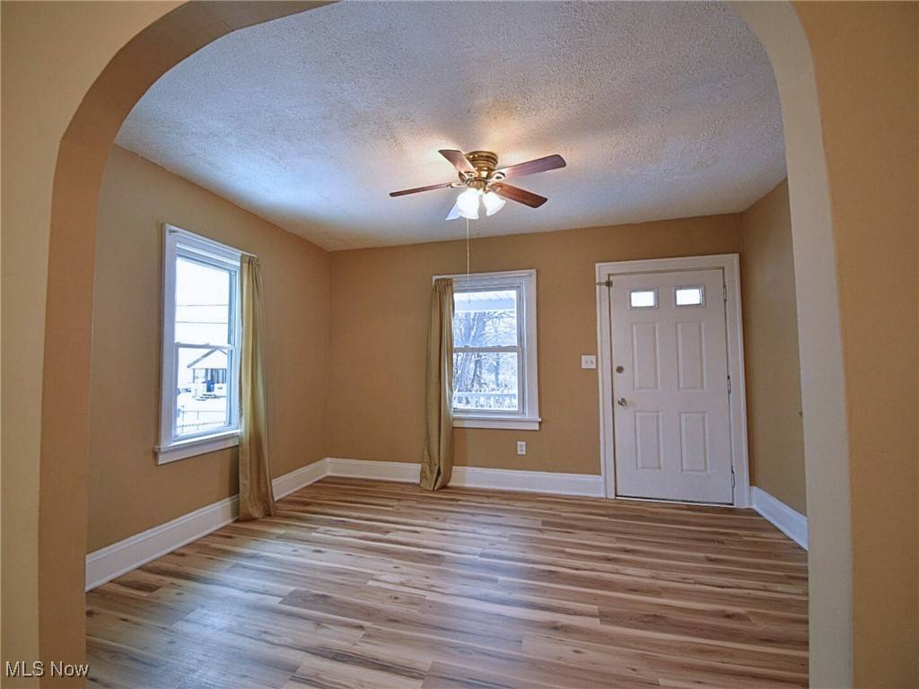 Painesville, OH 44077,532 Fairlawn AVE