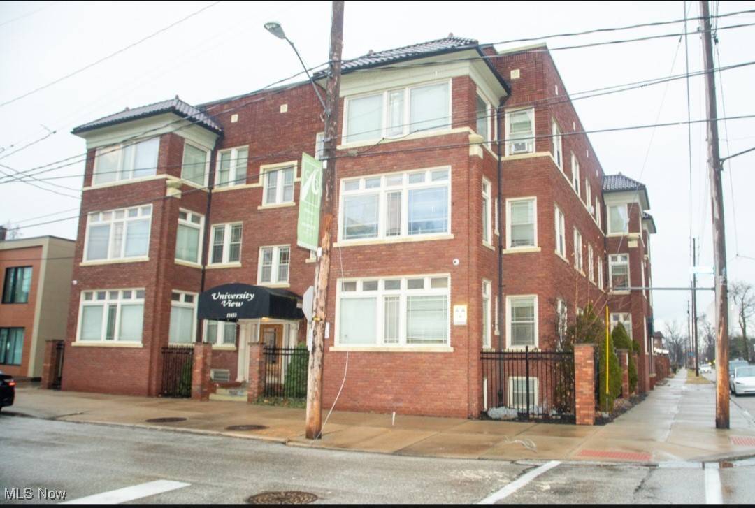 Cleveland, OH 44106,11433 Ashbury AVE #8