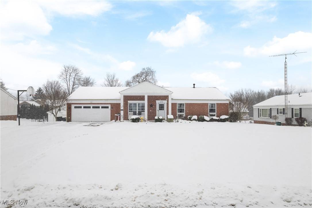 Cuyahoga Falls, OH 44223,630 Prior Park DR