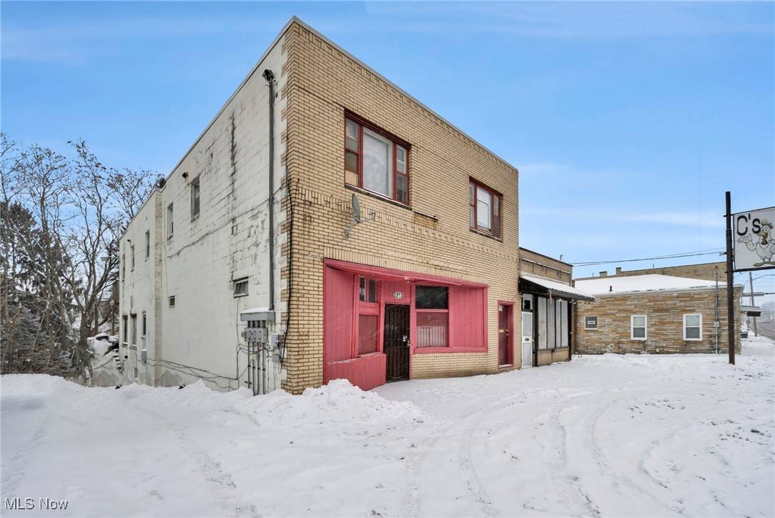 Youngstown, OH 44502,3213 South AVE