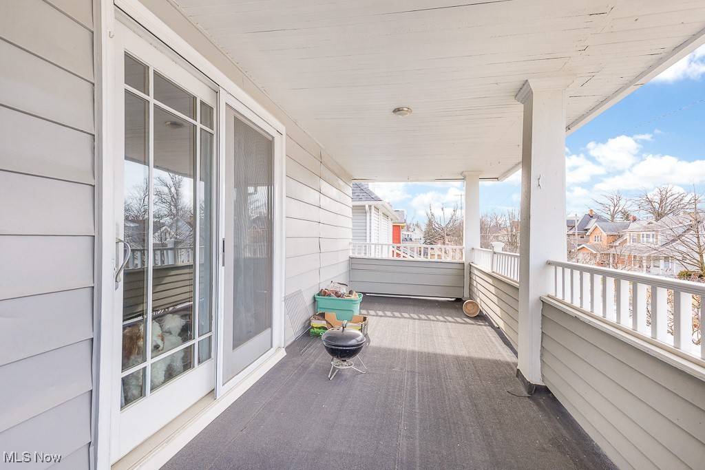 Lakewood, OH 44107,1599 Orchard Grove AVE