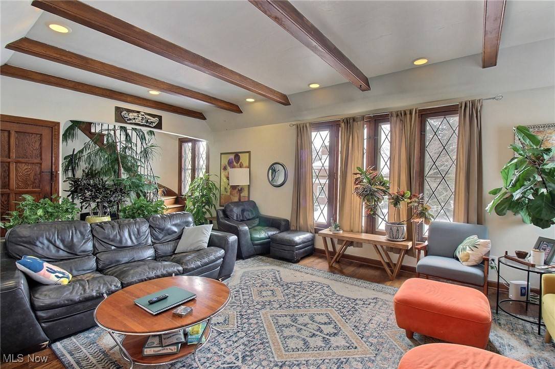Shaker Heights, OH 44122,3665 Glencairn RD
