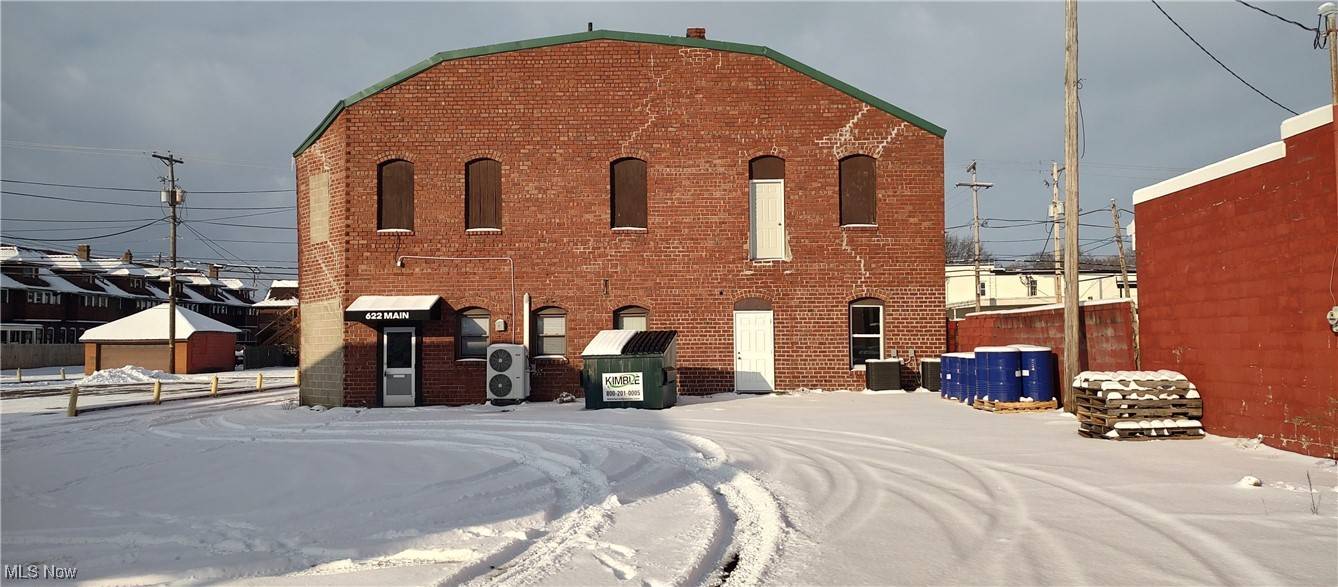 Coshocton, OH 43812,622 Main ST