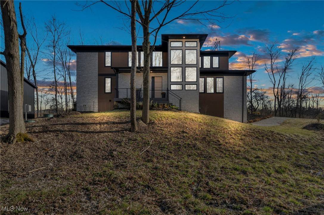 Medina, OH 44256,2406 Twelve Oaks CIR