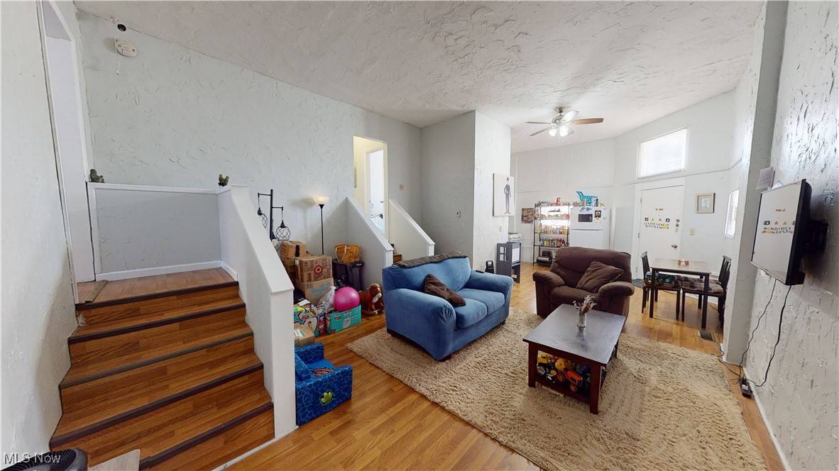 Cleveland, OH 44109,3173 W 38 ST