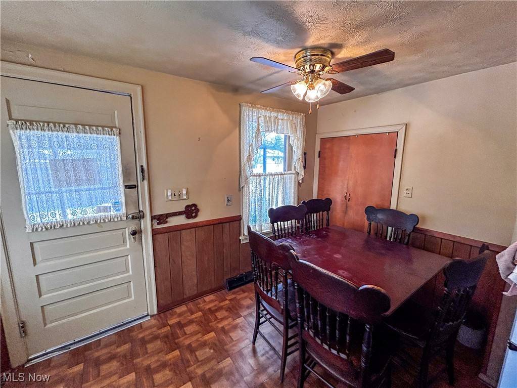 Warren, OH 44484,8703 E Market ST