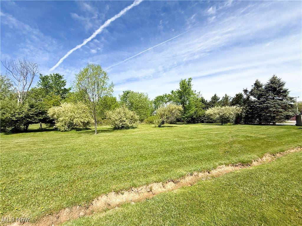 East Palestine, OH 44413,49632 Foxwood LN