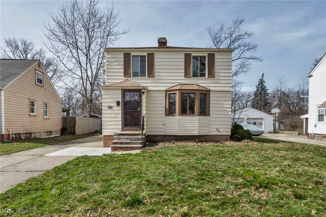Euclid, OH 44123,784 E 236th ST