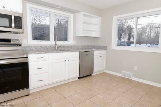 Avon Lake, OH 44012,33239 Redwood BLVD