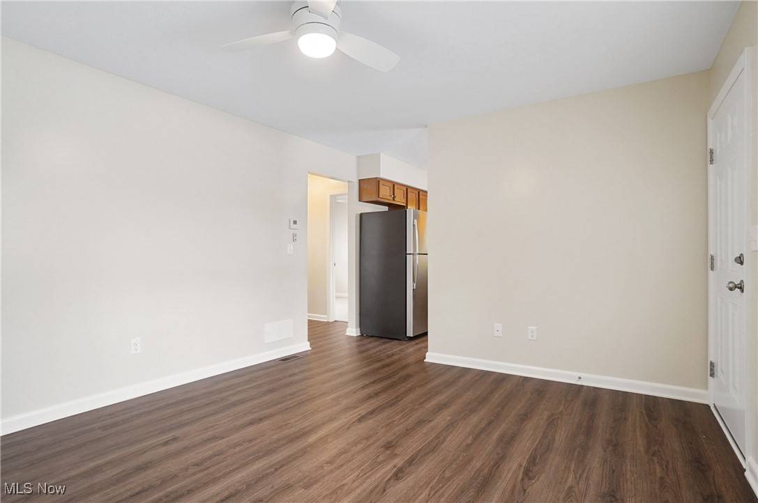Akron, OH 44305,2427 Congo ST