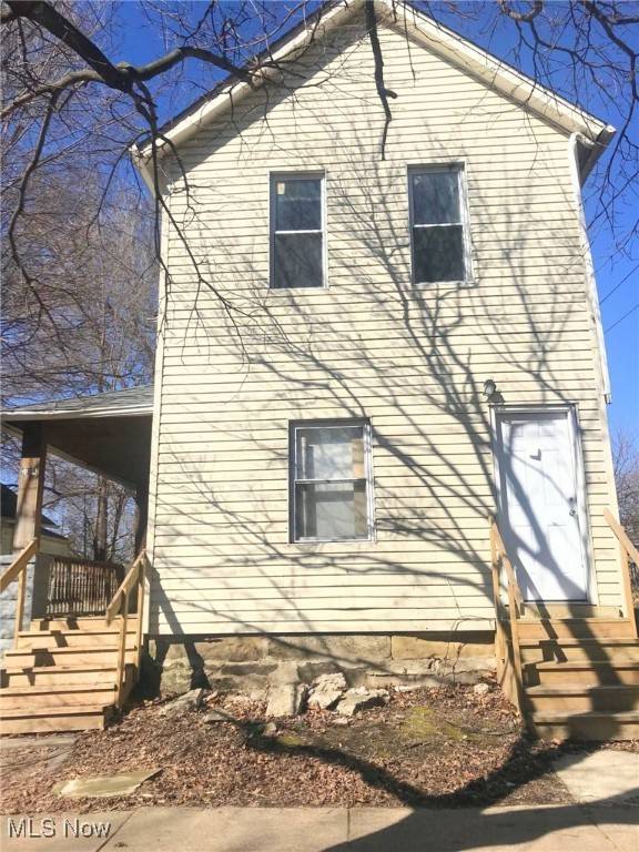 Cleveland, OH 44102,3064 W 47th ST