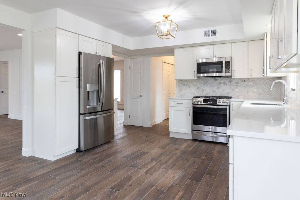 Beachwood, OH 44122,26931 Shaker BLVD