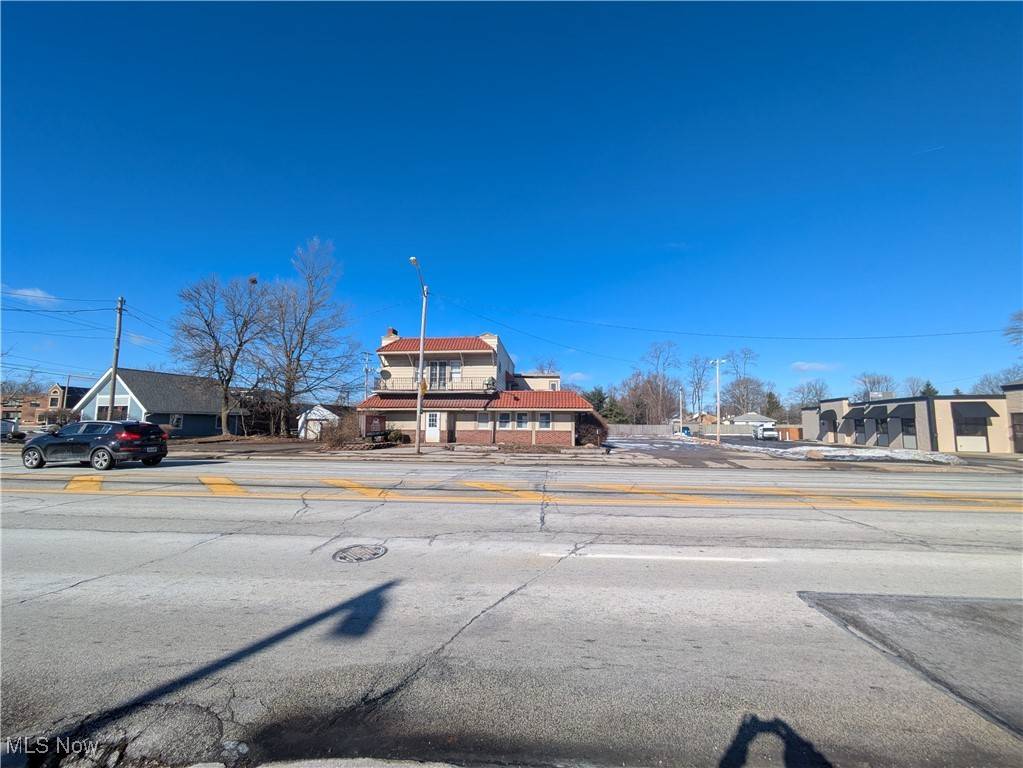 Mentor, OH 44060,9047 Mentor AVE