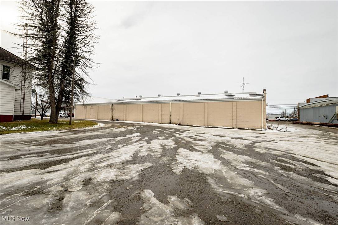 Carrollton, OH 44615,592 6th ST NW