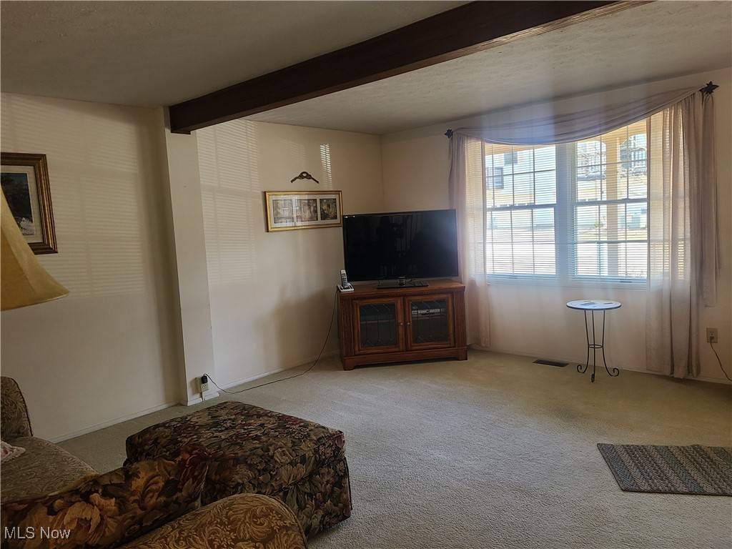 Akron, OH 44313,61 Quaker Ridge DR
