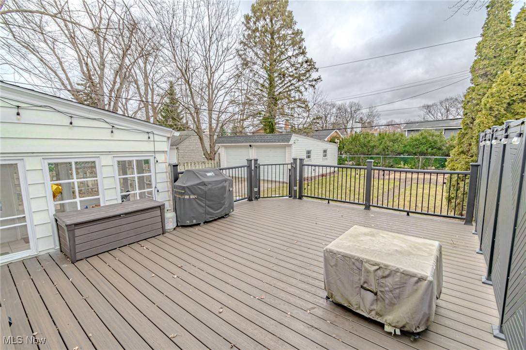 Fairview Park, OH 44126,4495 W 226th ST