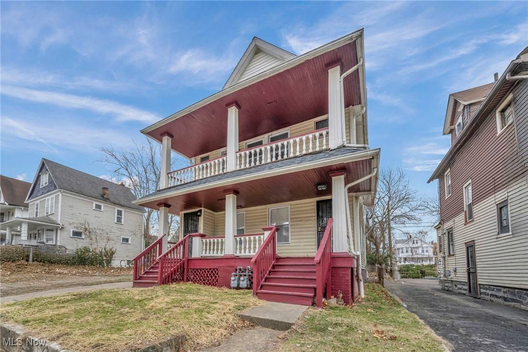 Cleveland, OH 44108,1114 E 112th ST