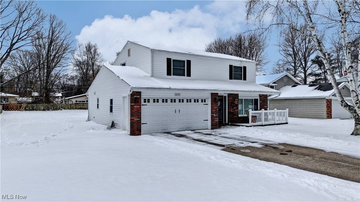 Olmsted Falls, OH 44138,26797 Redwood DR