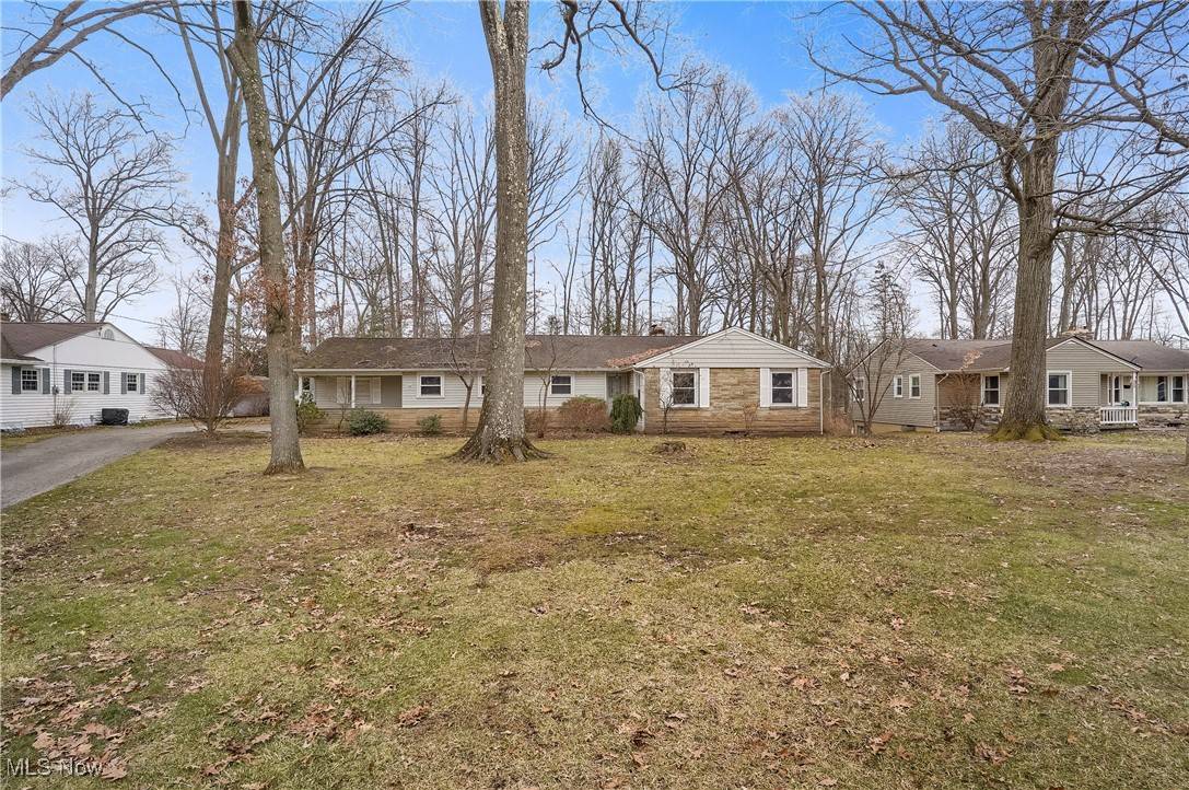 Canfield, OH 44406,310 Sleepy Hollow DR