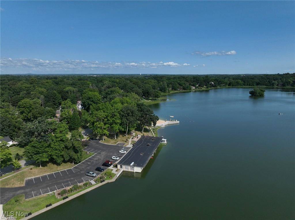 Silver Lake, OH 44224,3117 Harriet RD