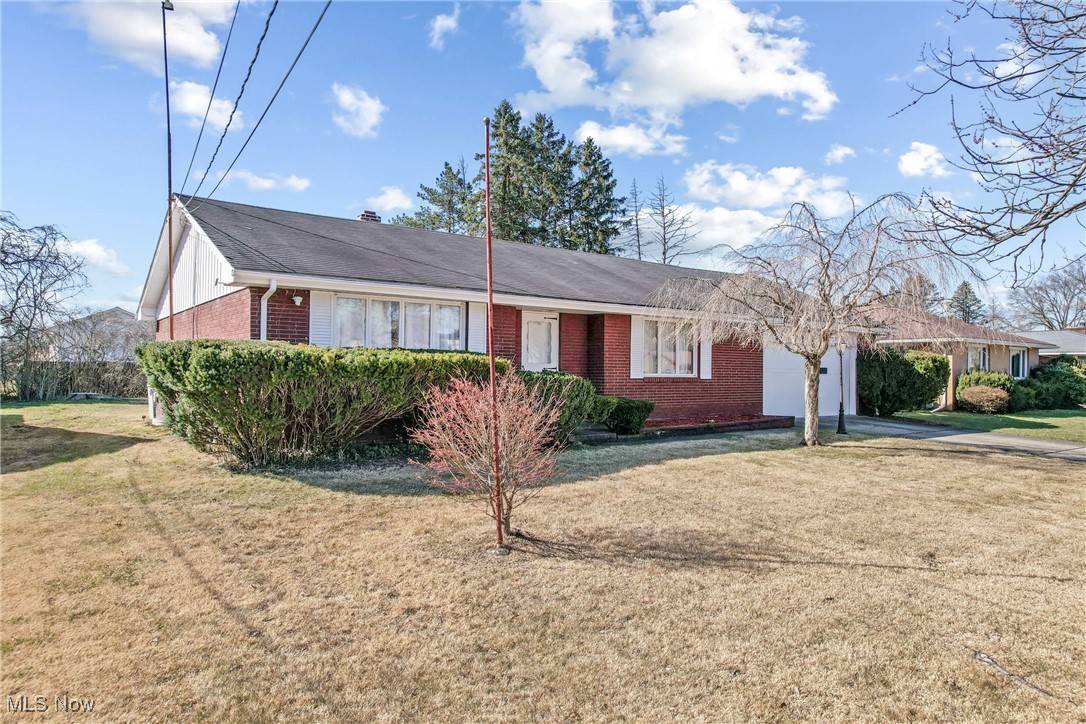 Warren, OH 44483,2200 Grissom DR NE