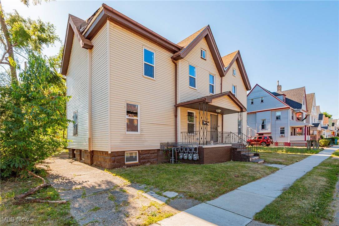 Cleveland, OH 44103,2163 E 84th ST