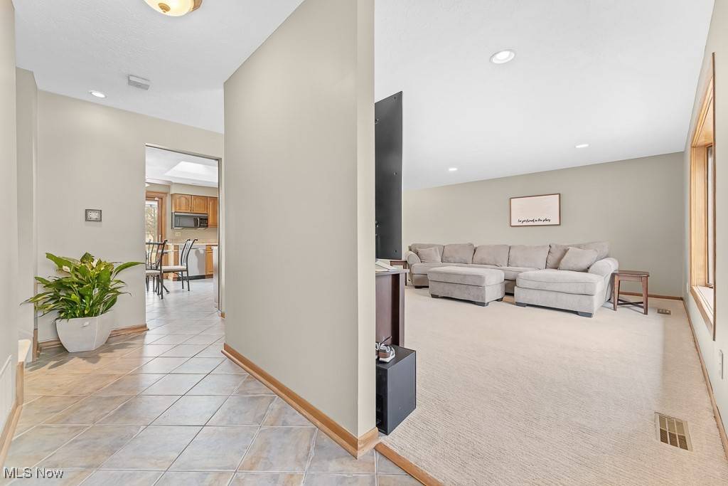 Strongsville, OH 44149,20264 Glenwood LN