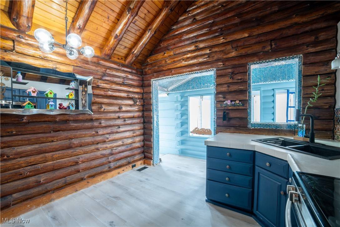 Orrville, OH 44667,10647 Mcquaid RD